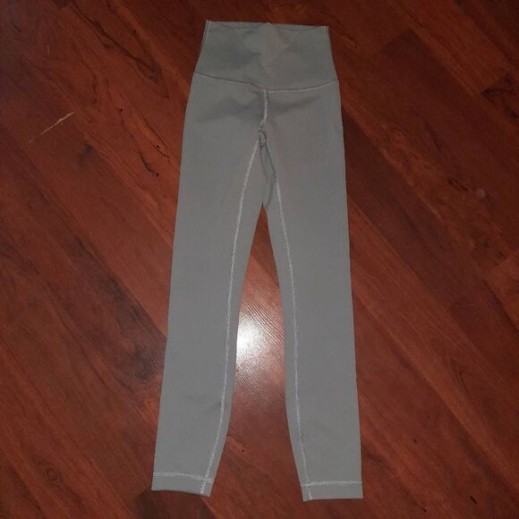 Lululemon Wunder Train HR Tights Size 0 - Picture 2 of 7